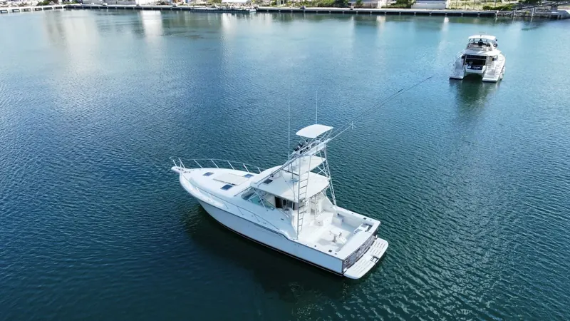 Hatteras 43, foto 4