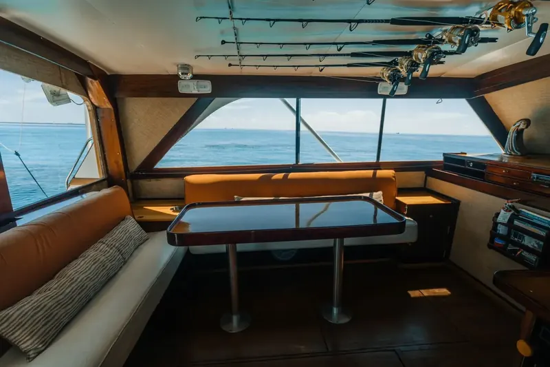 Hatteras 46, foto 2