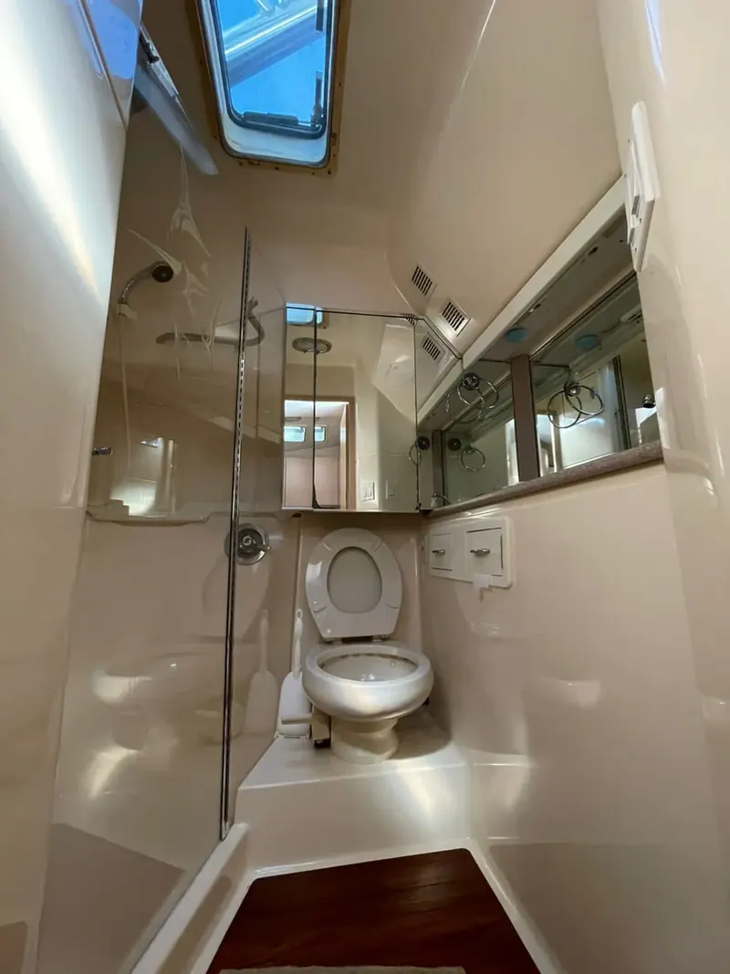 Hatteras 43, foto 15