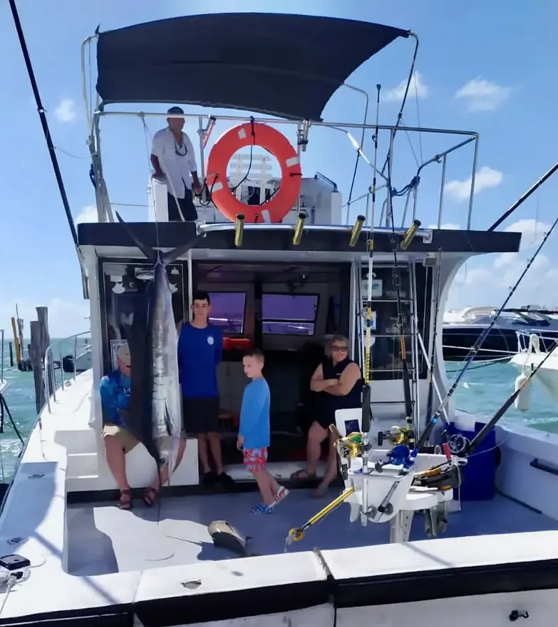DEFFENDER 48 FT, foto 10