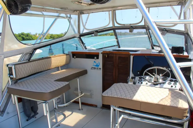 Bertram 35 ft, foto 3